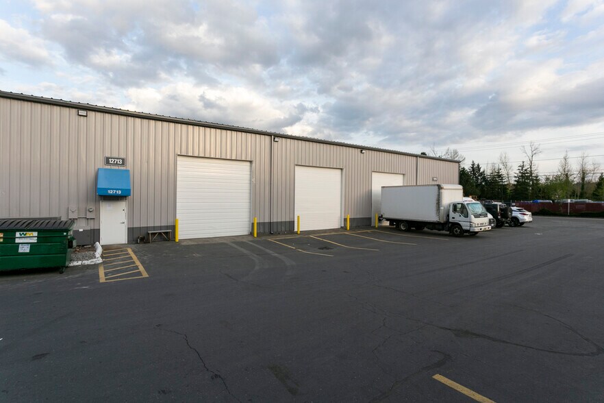 More Photos Of 12683-12689 NE Whitaker Way, Portland Manufacturing For Lease