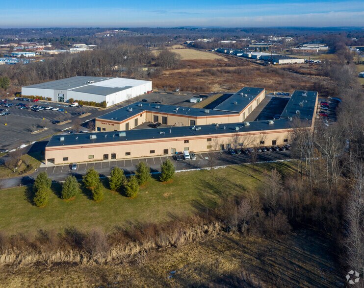 More Photos Of 301-315 Camars Dr, Warminster Research And Development For Lease