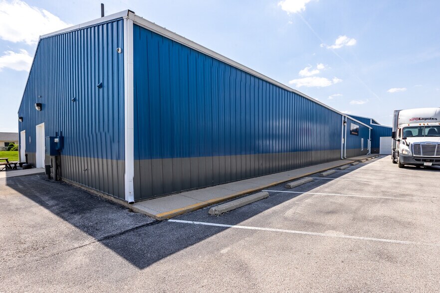 More Photos Of 3893 W State Road 47, Sheridan Light Manufacturing For Sale