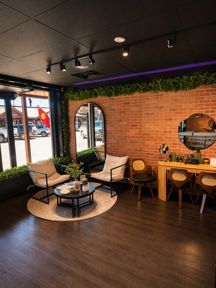 More Photos Of 232 Central Ave, Whitefish Storefront For Lease