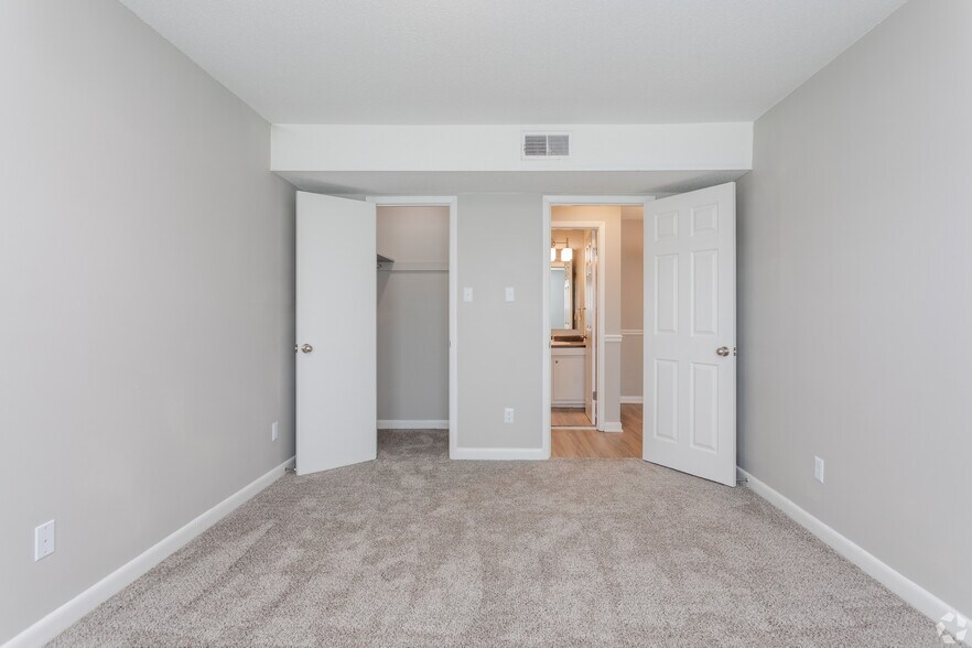 More Photos Of 29 Briar Cir, Fayetteville Apartments For Sale
