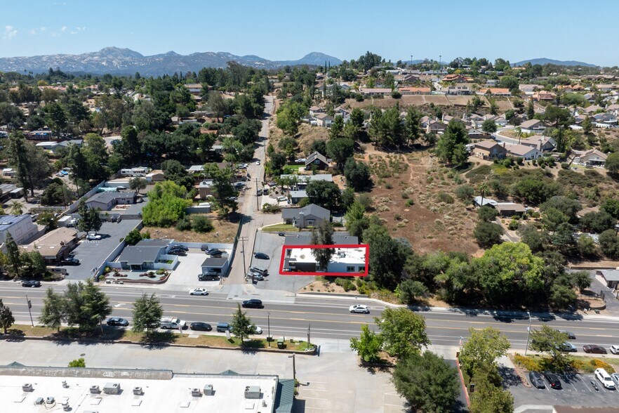 More Photos Of 2707 Alpine Blvd, Alpine Office Residential For Lease
