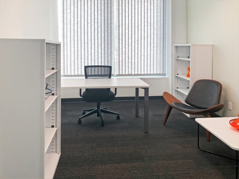 More Photos Of 13353 Commerce Pky, Richmond Coworking Space