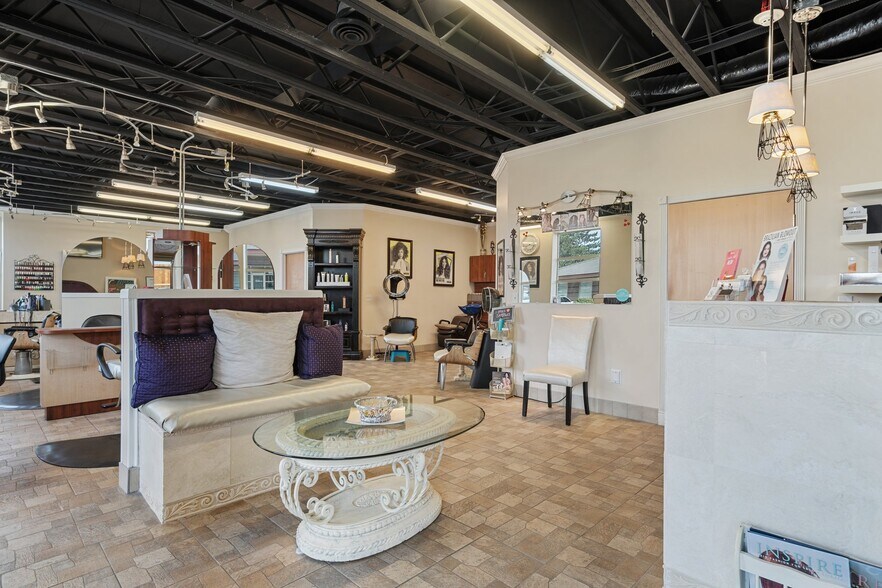 More Photos Of 8019 W Quinault Ave, Kennewick Medical For Sale