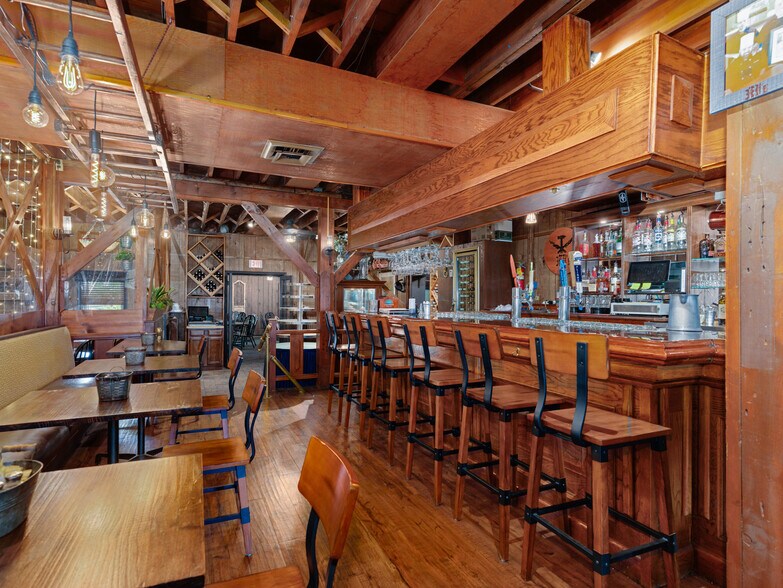 More Photos Of 2973 N Il Route 71, Ottawa Restaurant For Sale