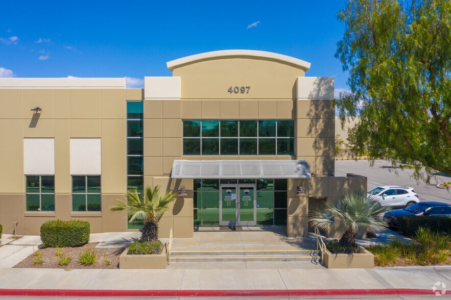 More Photos Of 4097 Trail Creek Rd, Riverside Light Manufacturing For Lease