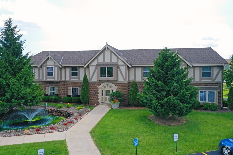 More Photos Of 11516 N Port Washington Rd, Mequon Office For Lease