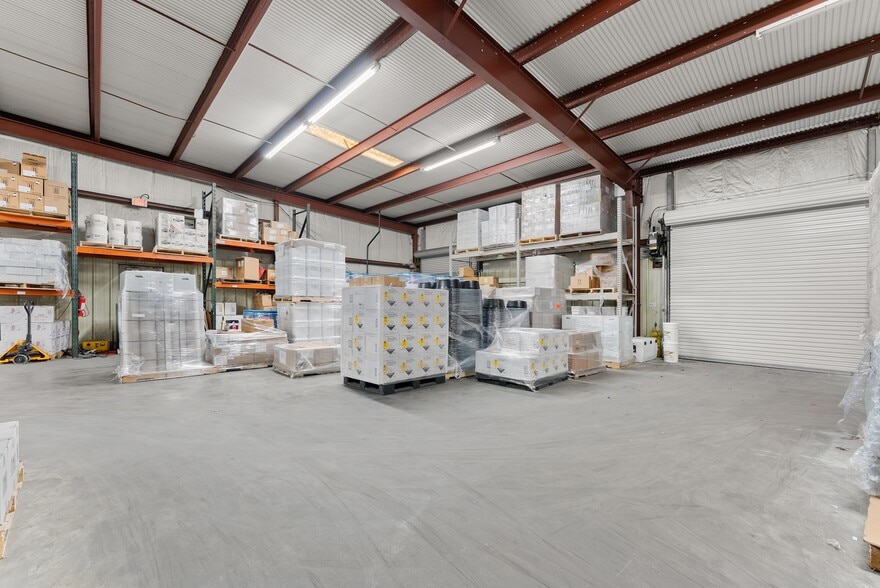 More Photos Of 636 Industrial Blvd, Gainesville Warehouse For Sale
