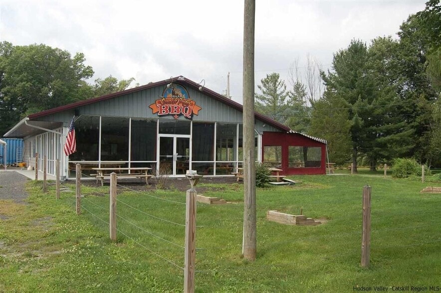 More Photos Of 963 Kings Hwy, Saugerties Restaurant For Sale