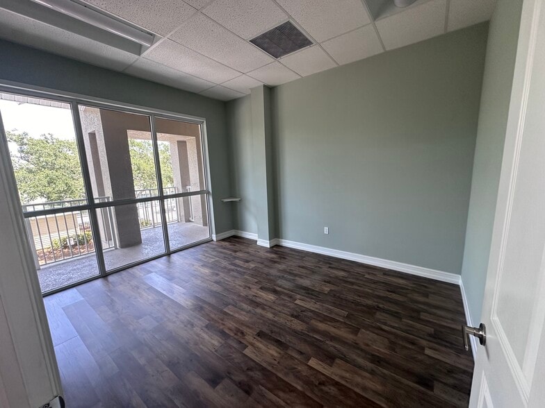More Photos Of 3845 Beck Blvd, Naples Office Residential For Lease