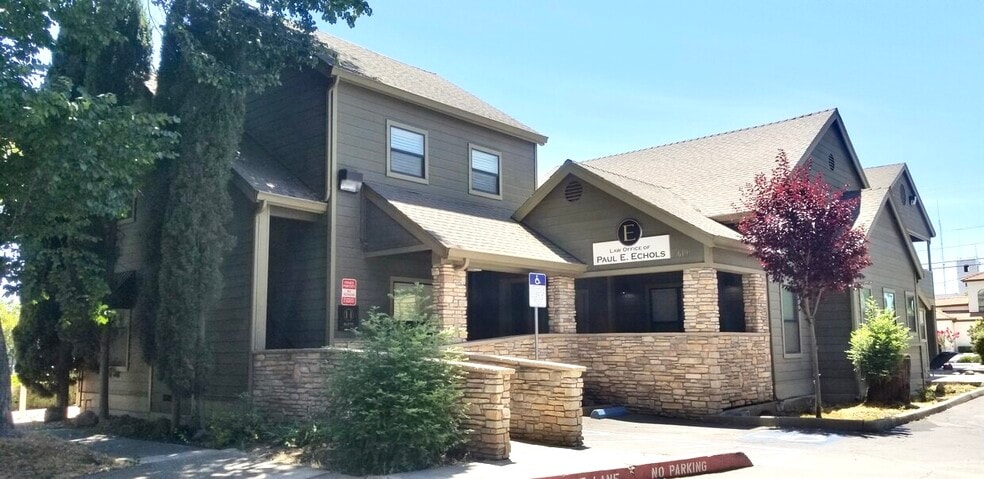 More Photos Of 621-627 13th St, Modesto Office For Lease