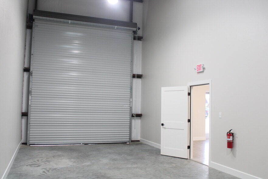 More Photos Of 21631 Rhodes Rd, Spring Unknown For Lease