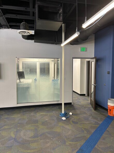 More Photos Of 1028 Park Ave W, Denver Office For Sale