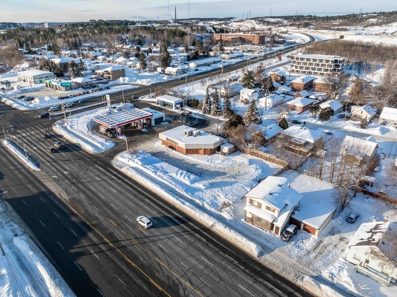 More Photos Of 1181 Notre Dame Av, Sudbury Restaurant For Lease