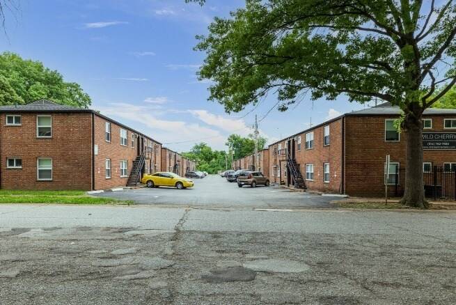 More Photos Of 1001-1031 North and South Rd, University City Apartments For Sale