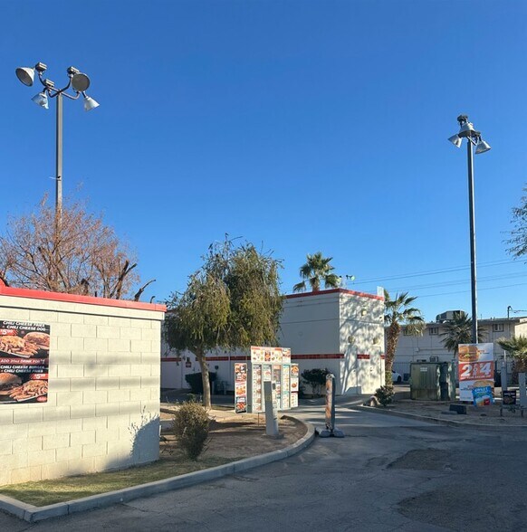 More Photos Of 240 W Main St, Brawley Fast Food For Lease