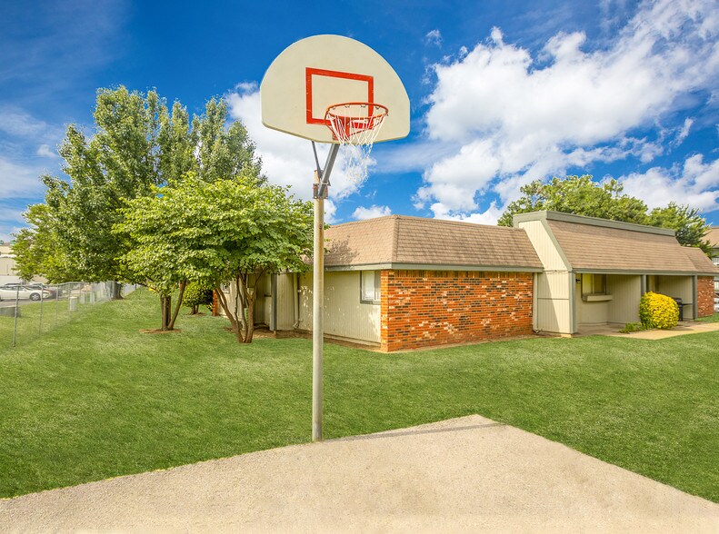 More Photos Of 1311 N Ash Pl, Owasso Apartments For Sale