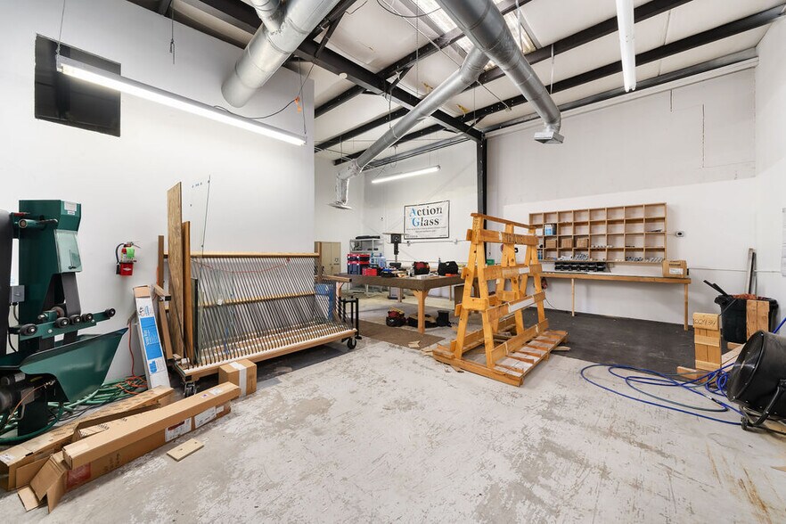 More Photos Of 708 Paso Robles St, Paso Robles Warehouse For Lease