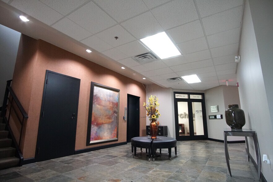 More Photos Of 521 W Wilshire Blvd, Oklahoma City Medical For Sale