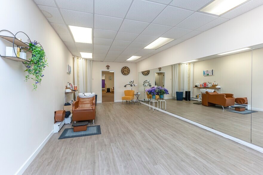More Photos Of 141 Ulster Ave, Saugerties Storefront Retail Residential For Sale