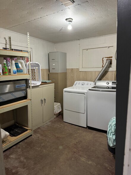 More Photos Of 413 S 3rd St, Mccall Office For Sale