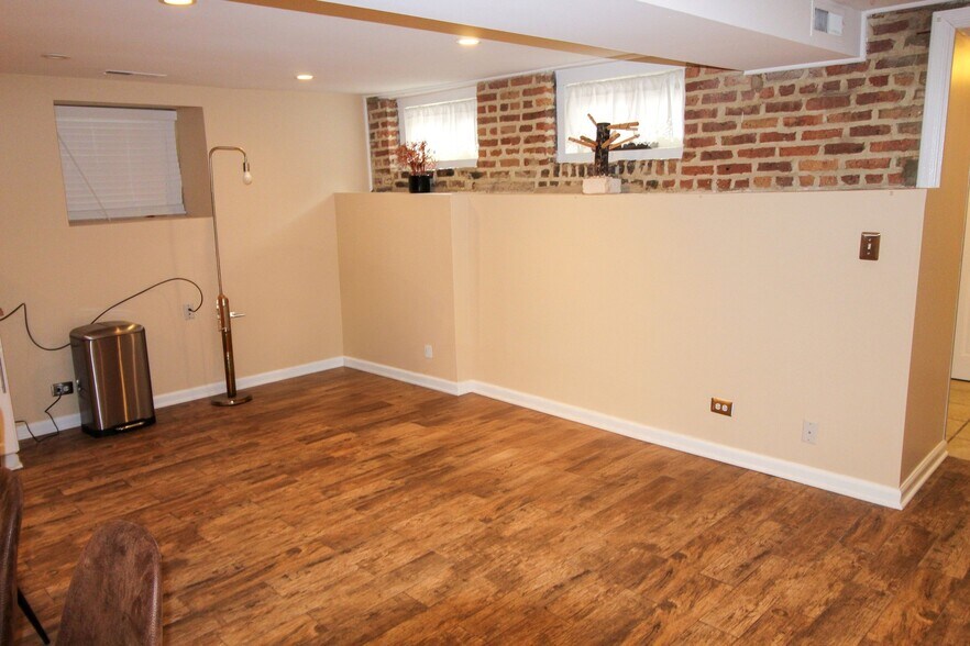 More Photos Of 815 S Bell Ave, Chicago Multifamily For Sale