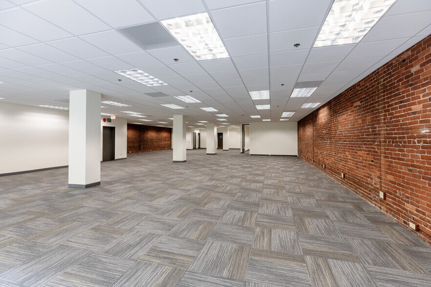 More Photos Of 514-518 SW Sixth Ave, Portland Office For Lease