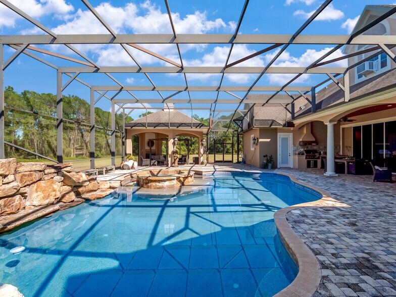 More Photos Of 10215 Gopher Rd, Howey In The Hills Specialty For Lease