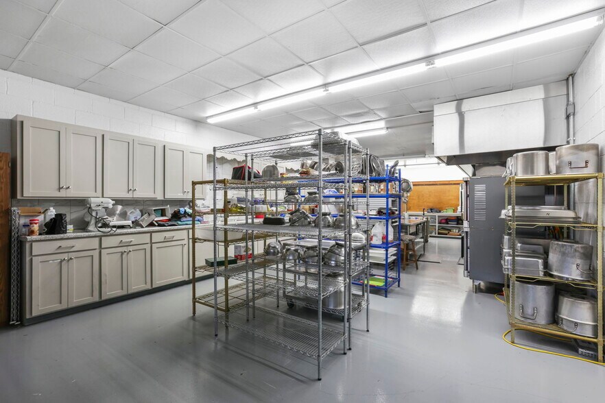 More Photos Of 5734 Durbin Rd, Bellville Specialty For Sale