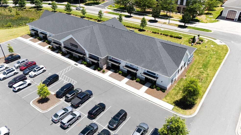 More Photos Of 1180 Stonecrest Blvd, Fort Mill Office For Lease
