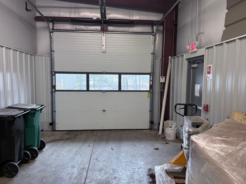 More Photos Of 36 Cady Hill Blvd, Saratoga Springs Office For Lease