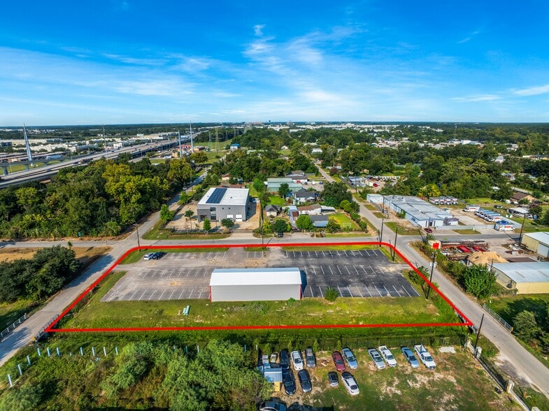 More Photos Of 5939 Albert Dr, Humble Light Distribution For Sale