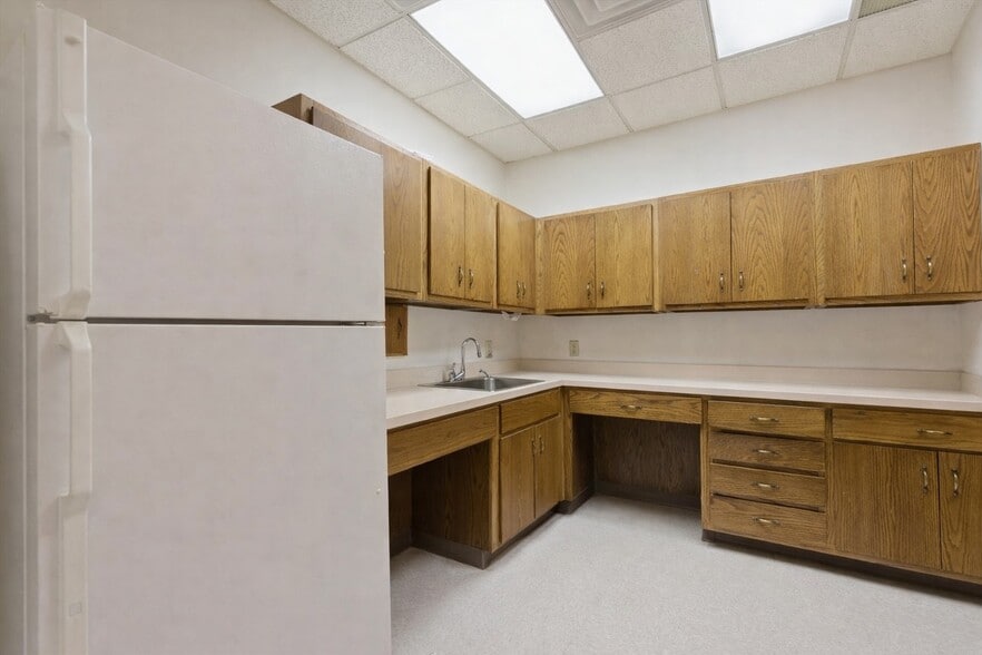 More Photos Of 812 S Main St, Cedartown Rehabilitation Center For Sale