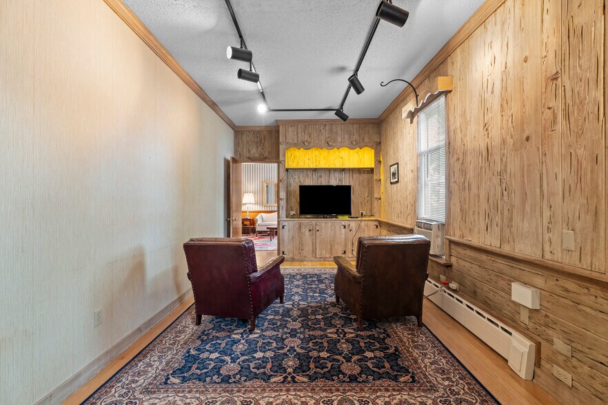 More Photos Of 32 E Main St, Mystic Office For Sale