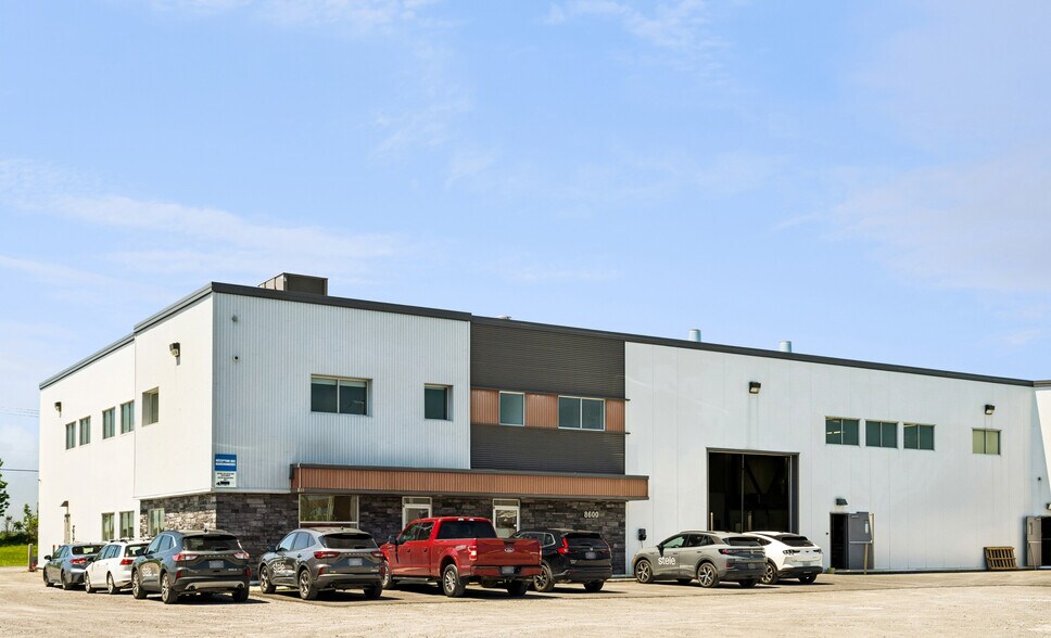 More Photos Of 8600 Av Émilien-Letarte, Saint-Hyacinthe Warehouse For Sale