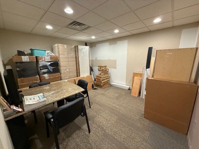 More Photos Of 6931 S Yosemite St, Englewood Office For Sale