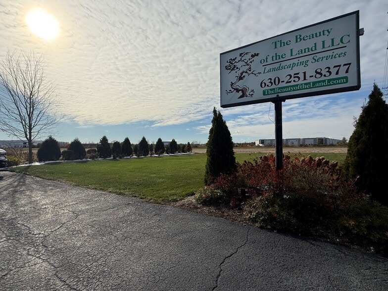 More Photos Of 2040 W Roosevelt Rd, West Chicago Warehouse For Sale