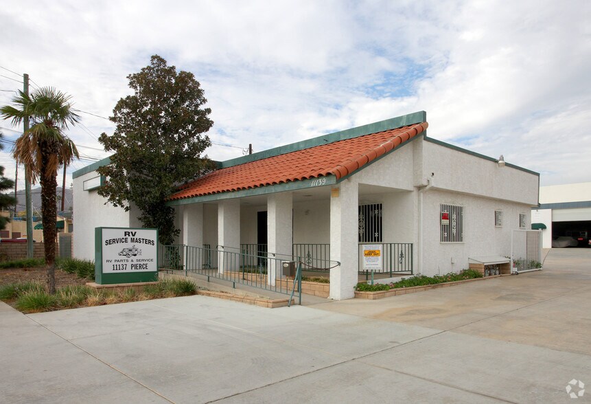 Primary Photo Of 11137-11139 Pierce St, Riverside Warehouse For Lease