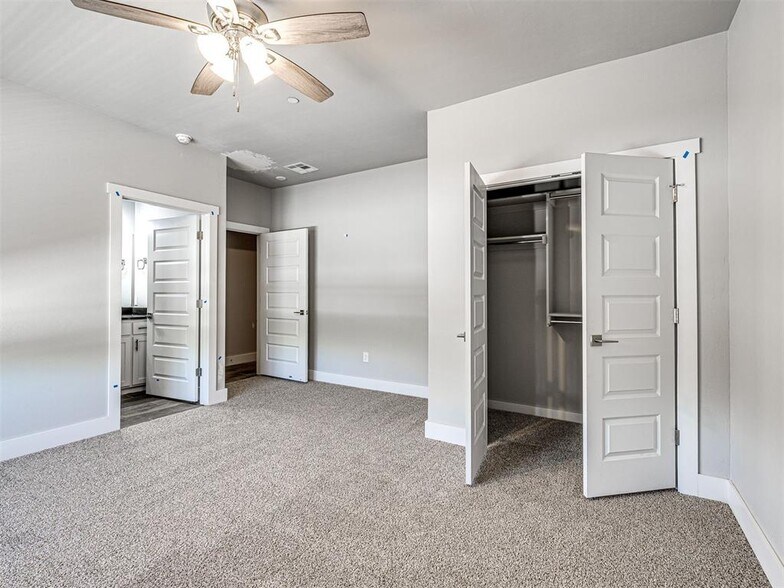 More Photos Of 103 Edwards St, Edmond Apartments For Sale