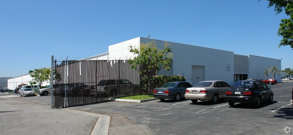 More Photos Of 20435 Tillman Ave, Carson Unknown For Lease