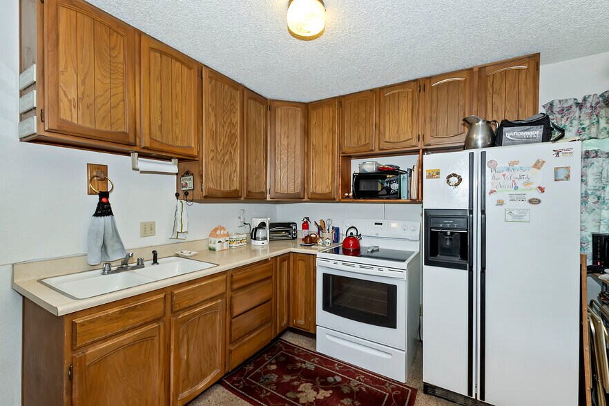 More Photos Of 432 Big Bear Blvd, Big Bear City Apartments For Sale