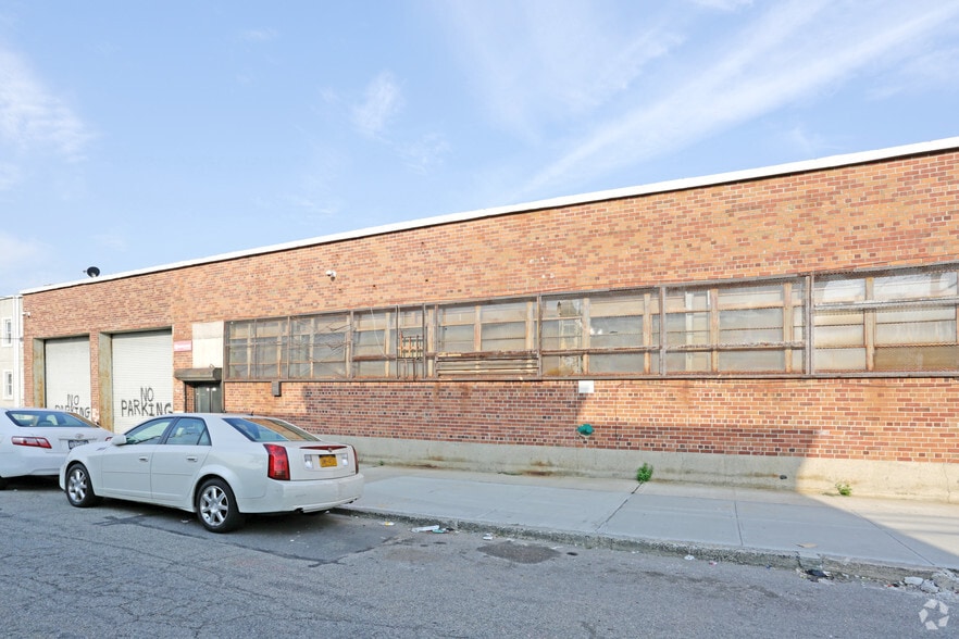 More Photos Of 54-60 46th St, Maspeth Warehouse For Lease
