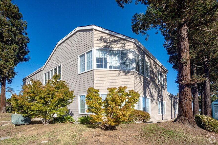More Photos Of 10055 Miller Ave, Cupertino Office For Lease