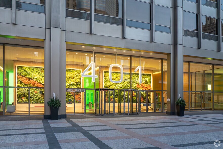 More Photos Of 401 N Michigan Ave, Chicago Coworking Space