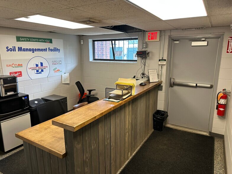 More Photos Of 238 Ledyard St, Hartford Auto Repair For Lease