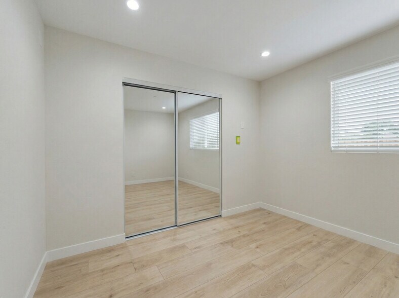 More Photos Of 5075 Pickford St, Los Angeles Apartments For Sale