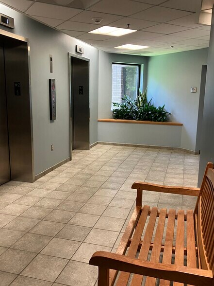 More Photos Of 3200 Tower Oaks Blvd, Rockville Medical For Sale