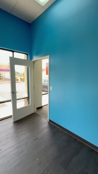 More Photos Of 10781 Park Blvd, Seminole Unknown For Lease