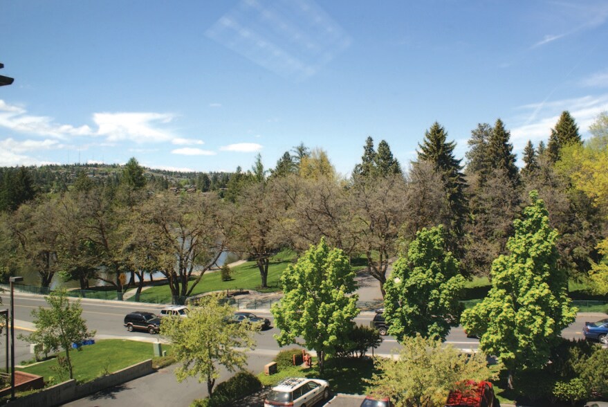 More Photos Of 1345 NW Wall St, Bend Office For Lease