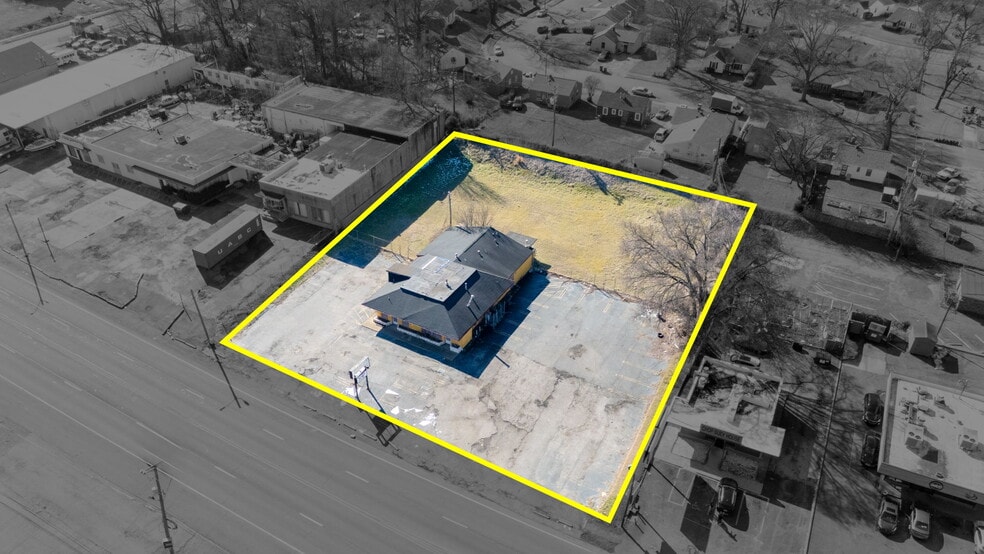 Primary Photo Of 2291 Elvis Presley Blvd, Memphis Freestanding For Sale